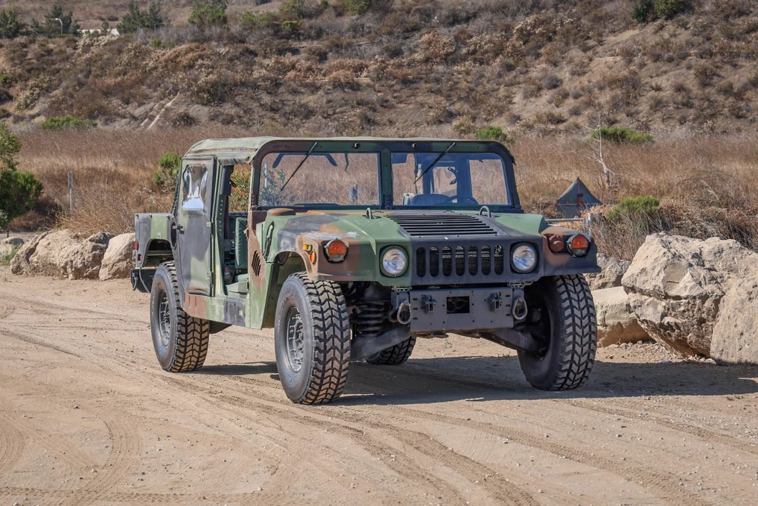 2003 Hummer HMMWV - Image 6 of 31