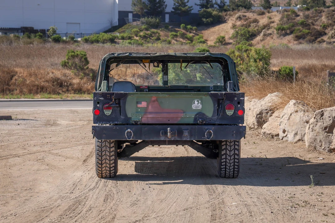 2003 Hummer HMMWV - Image 13 of 31