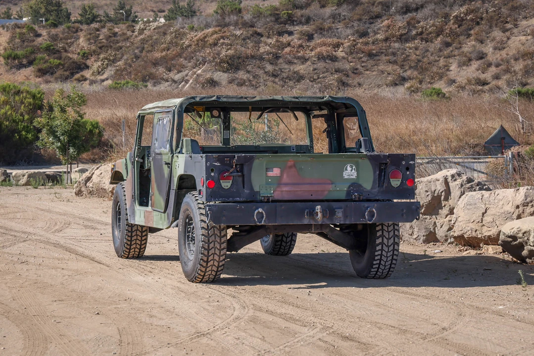 2003 Hummer HMMWV - Image 14 of 31