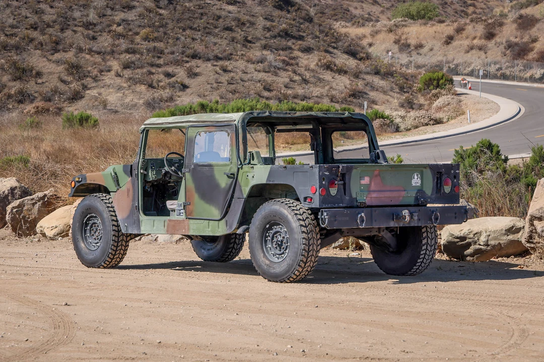 2003 Hummer HMMWV - Image 15 of 31