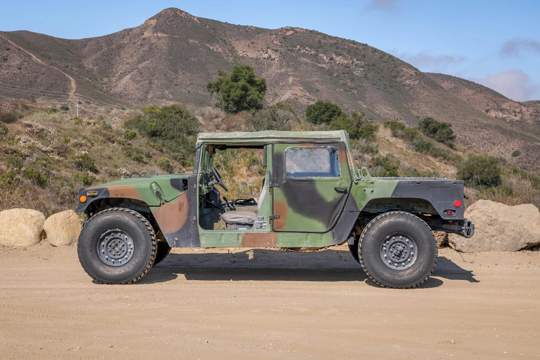 2003 Hummer HMMWV - Image 17 of 31