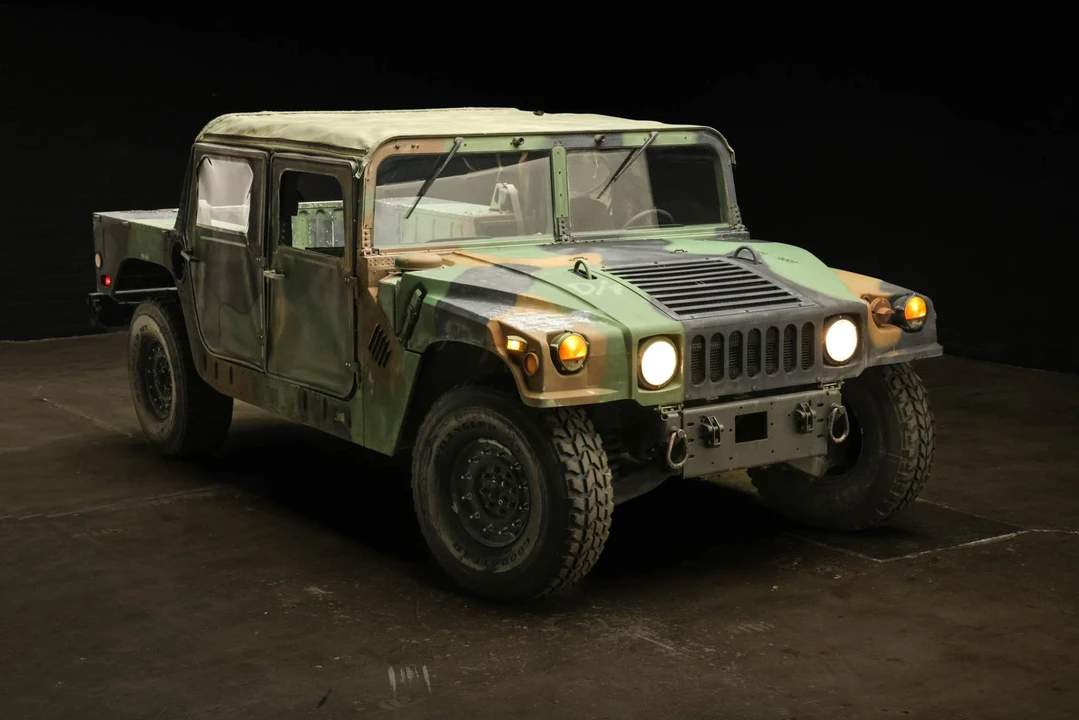 2003 Hummer HMMWV - Image 26 of 31