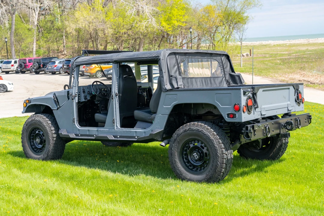 2003 Hummer HMMWV - Image 9 of 31