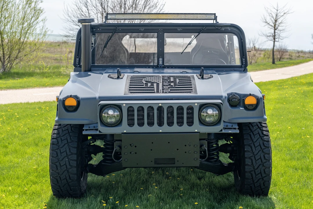 2003 Hummer HMMWV - Image 3 of 31