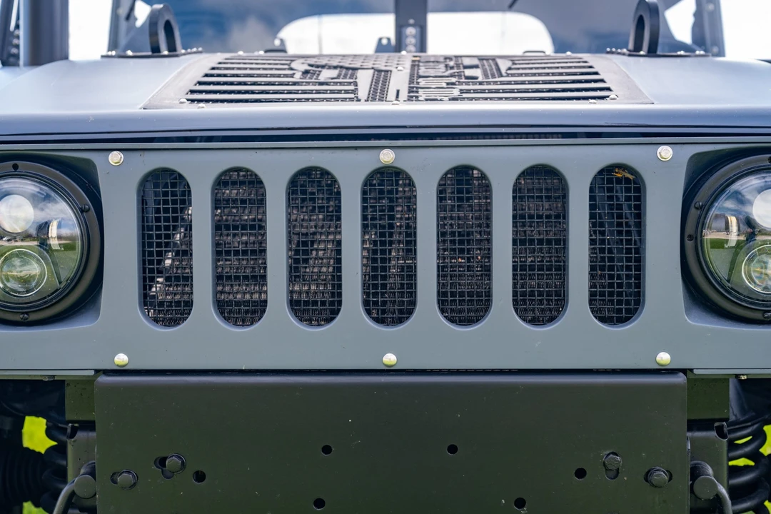 2003 Hummer HMMWV - Image 11 of 31