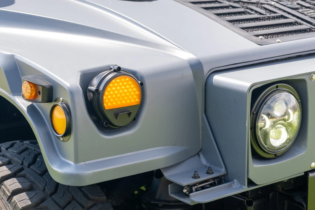 2003 Hummer HMMWV - Image 13 of 31