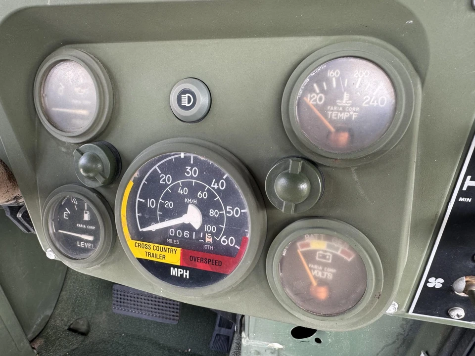 2003 Hummer HMMWV - Image 27 of 31