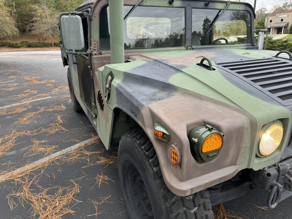 2003 Hummer HMMWV - Image 11 of 31