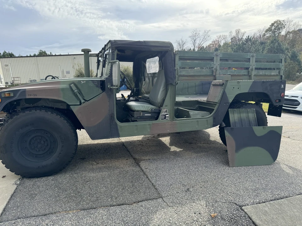 2003 Hummer HMMWV - Image 14 of 31