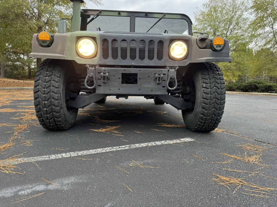 2003 Hummer HMMWV - Image 12 of 31