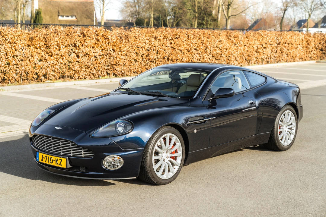 2003 Aston Martin Vanquish 1st Gen - Image 2 of 31