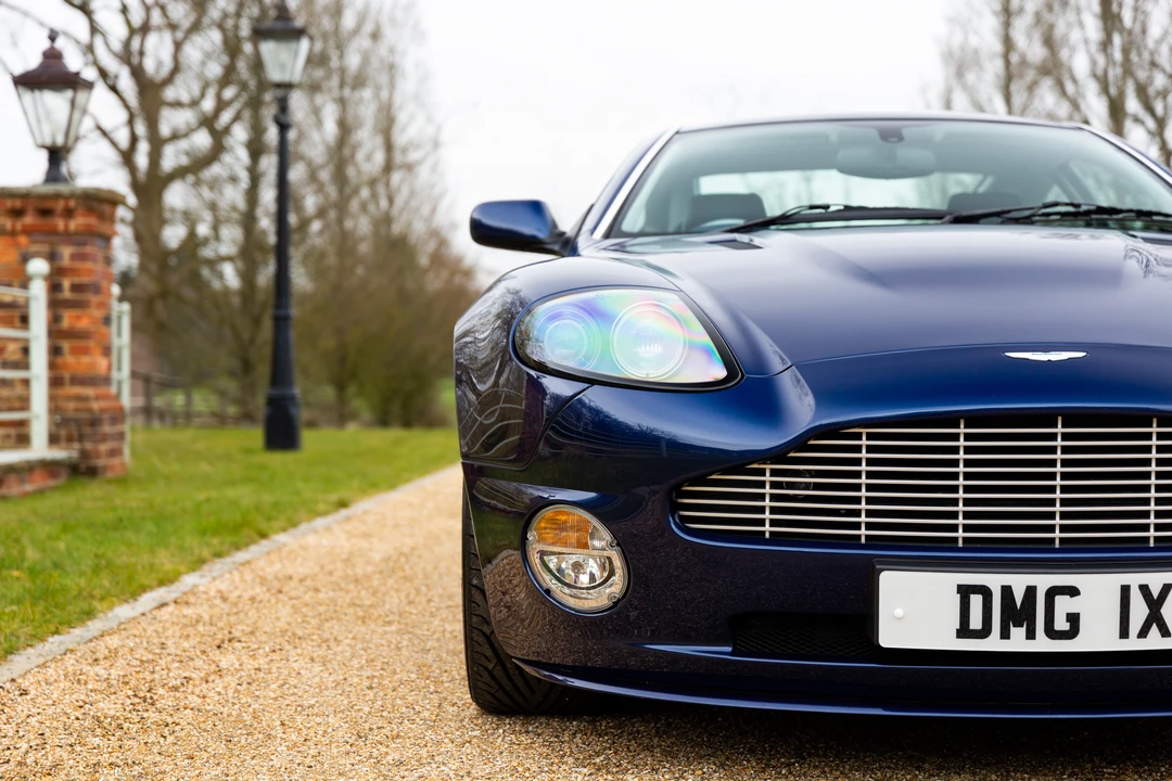 2003 Aston Martin Vanquish 1st Gen - Image 24 of 31