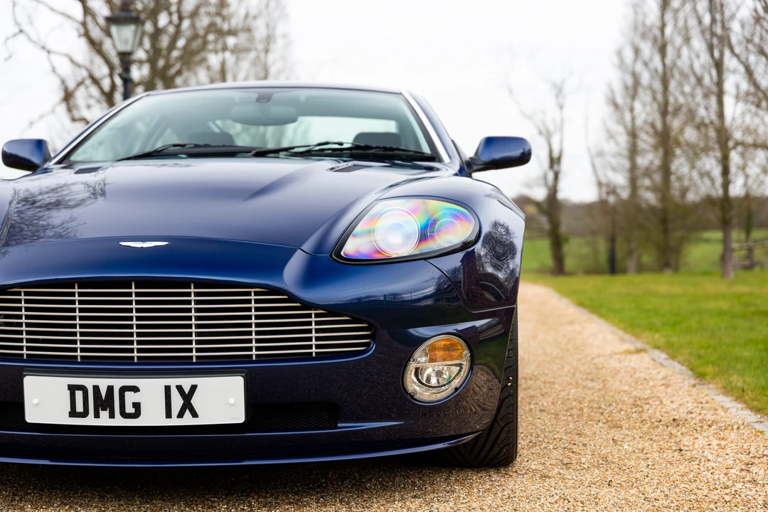 2003 Aston Martin Vanquish 1st Gen - Image 28 of 31