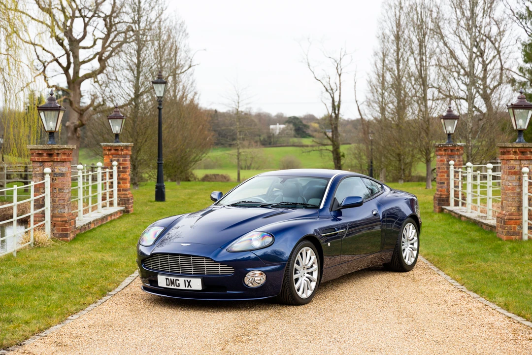 2003 Aston Martin Vanquish 1st Gen - Image 8 of 31