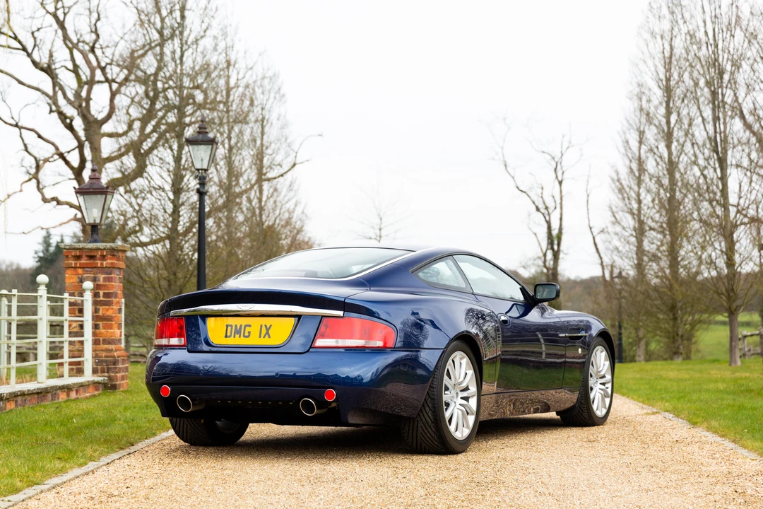 2003 Aston Martin Vanquish 1st Gen - Image 17 of 31