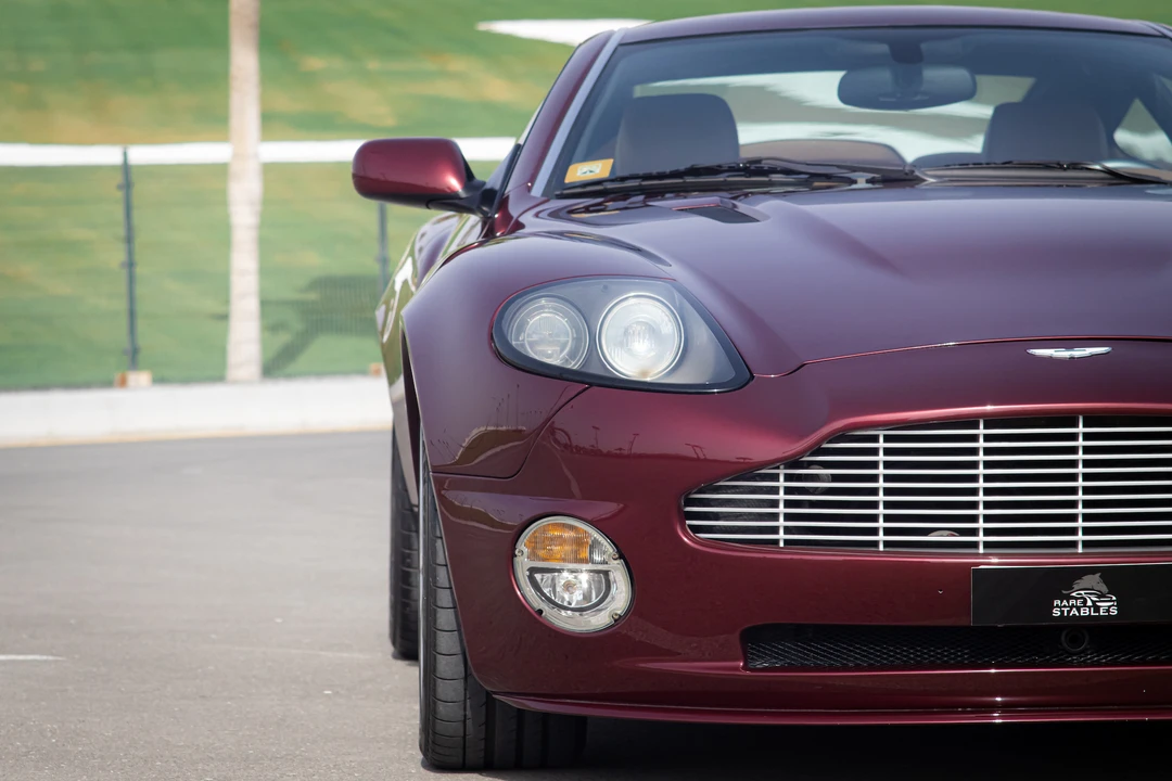 2003 Aston Martin Vanquish 1st Gen - Image 21 of 31