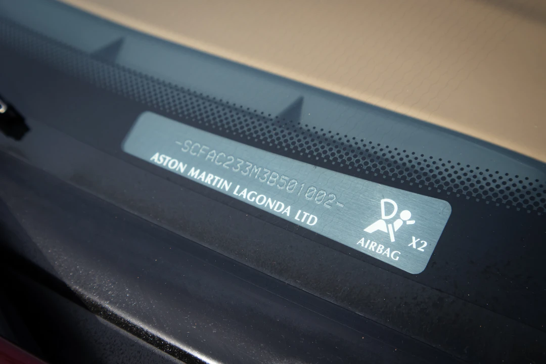 2003 Aston Martin Vanquish 1st Gen - Image 26 of 31