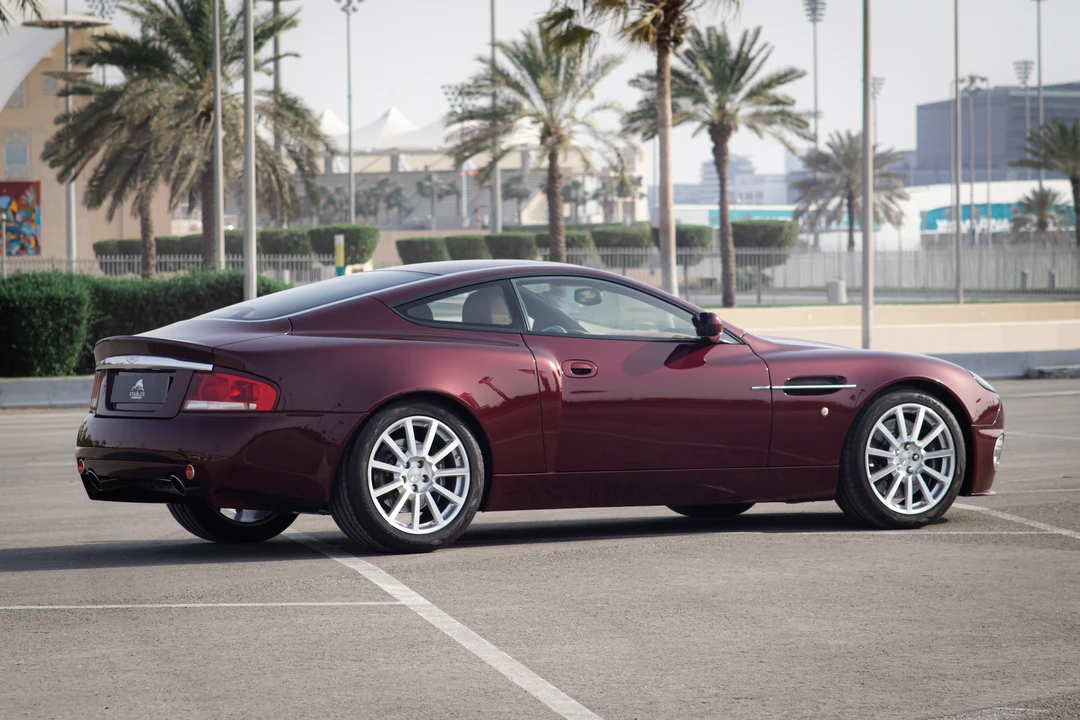 2003 Aston Martin Vanquish 1st Gen - Image 12 of 31