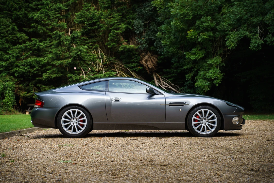 2003 Aston Martin Vanquish 1st Gen - Image 5 of 31