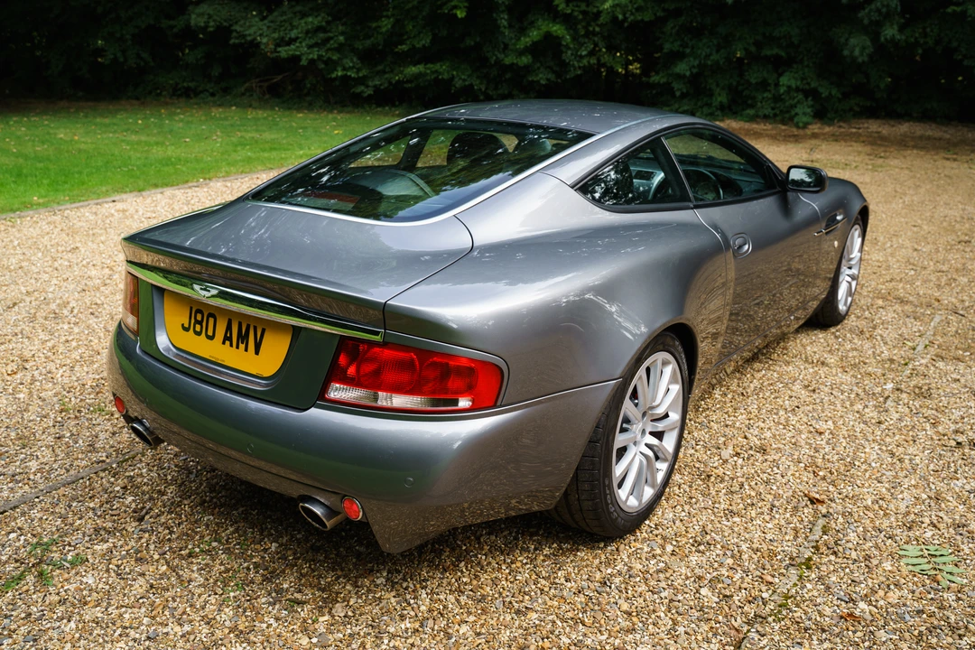 2003 Aston Martin Vanquish 1st Gen - Image 14 of 31