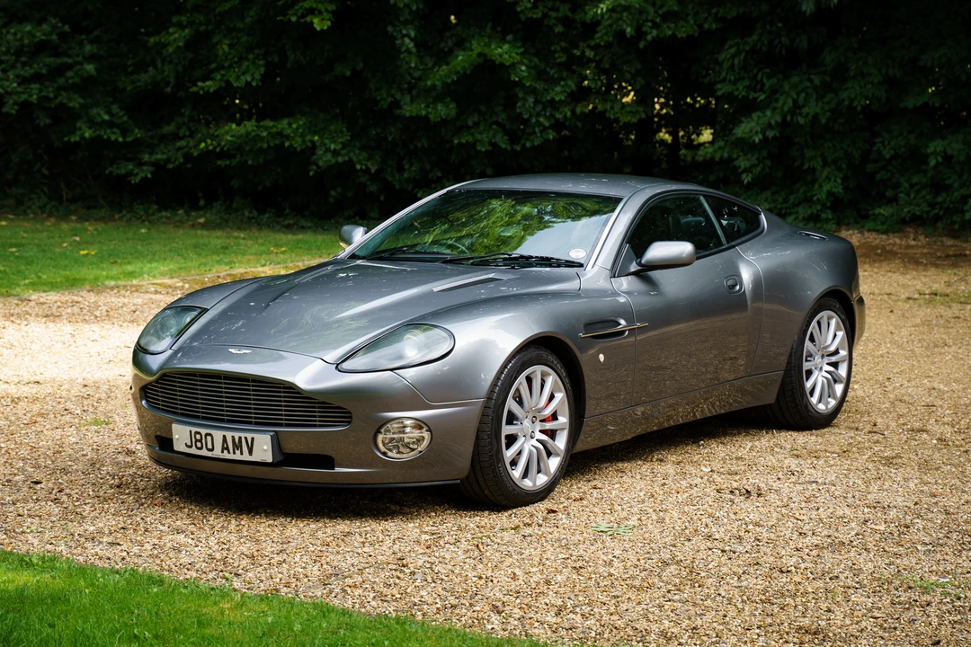 2003 Aston Martin Vanquish 1st Gen - Image 10 of 31