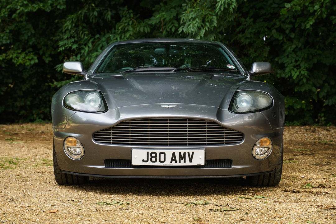 2003 Aston Martin Vanquish 1st Gen - Image 11 of 31