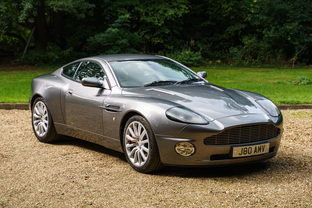 2003 Aston Martin Vanquish 1st Gen - Image 29 of 31