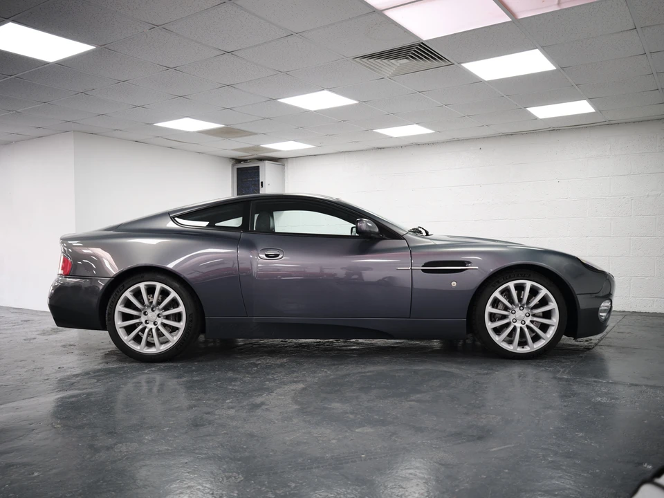 2003 Aston Martin Vanquish 1st Gen - Image 12 of 31