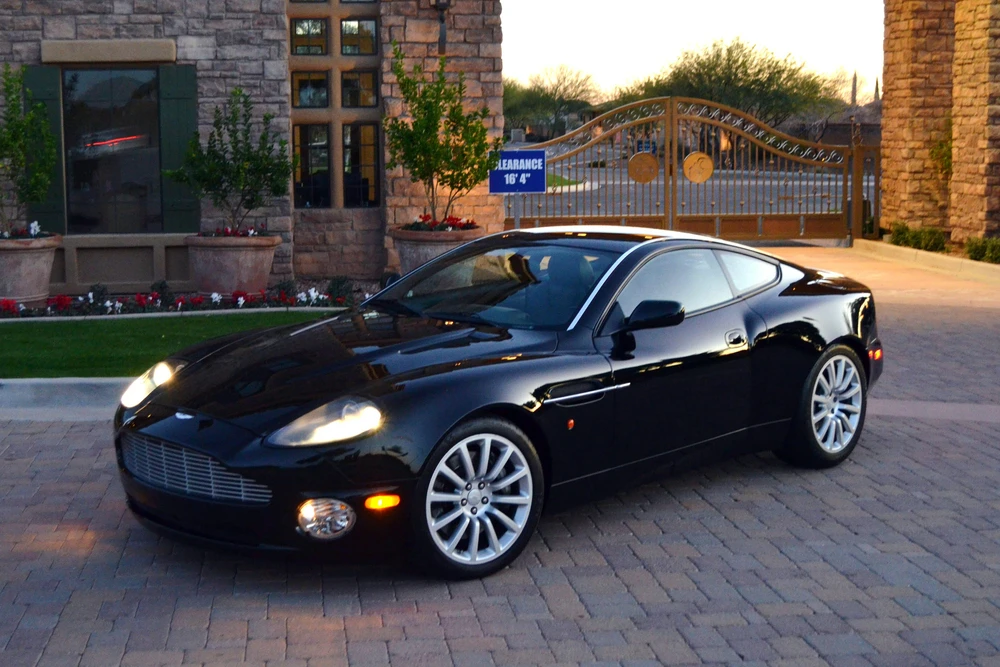 2003 Aston Martin Vanquish 1st Gen - Image 2 of 5