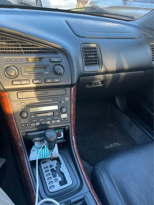 2003 Acura TL 2nd Gen - Image 6 of 9