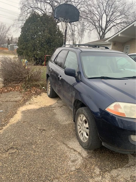 2003 Acura MDX 1st Gen - Image 2 of 9