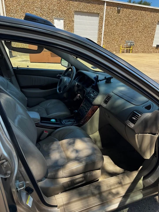 2003 Acura TL 2nd Gen - Image 8 of 11