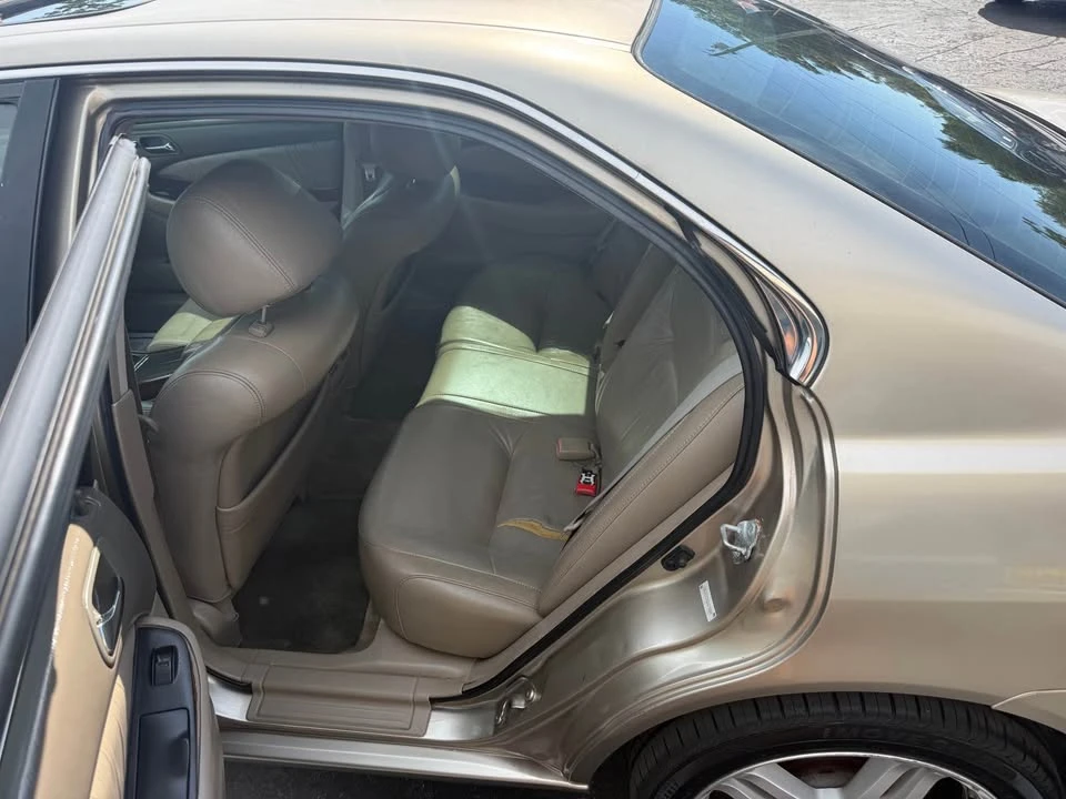 2003 Acura TL 2nd Gen - Image 12 of 16