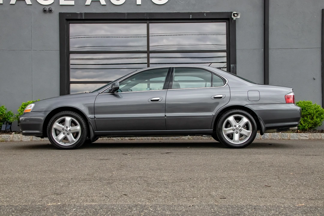 2003 Acura TL 2nd Gen - Image 17 of 31