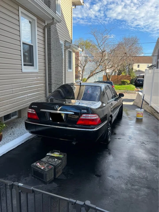 2003 Acura RL 1st Gen - Image 2 of 12