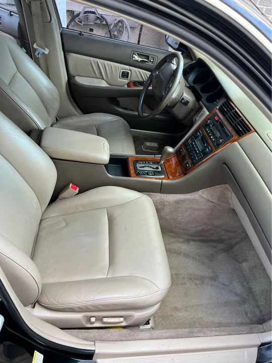 2003 Acura RL 1st Gen - Image 8 of 12
