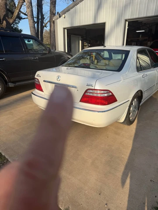 2003 Acura RL 1st Gen - Image 3 of 8