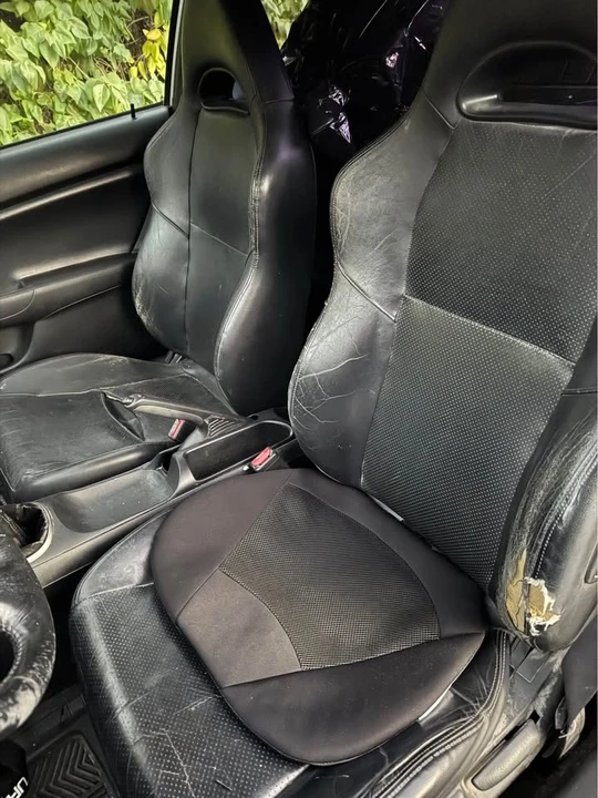 2003 Acura RSX - Image 10 of 17