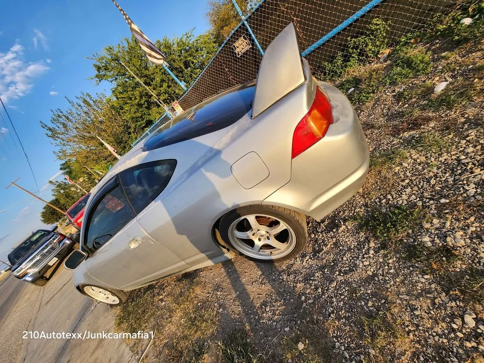 2003 Acura RSX - Image 2 of 4