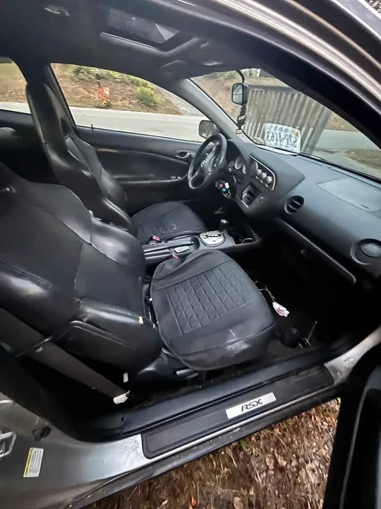 2003 Acura RSX - Image 8 of 10