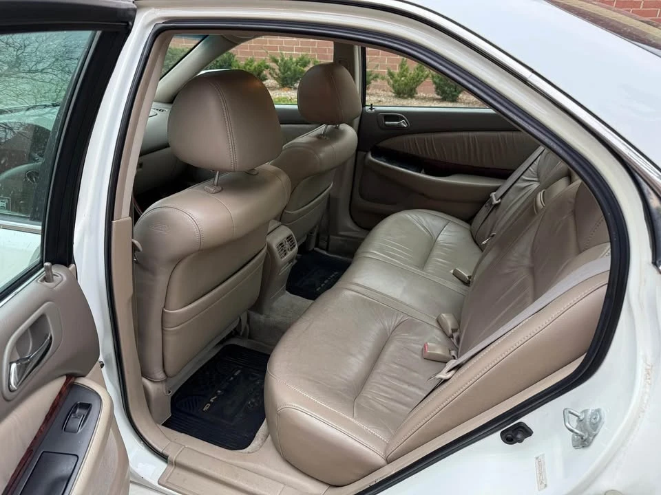 2003 Acura TL 2nd Gen - Image 11 of 15