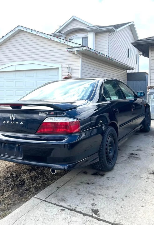 2003 Acura TL 2nd Gen - Image 2 of 5