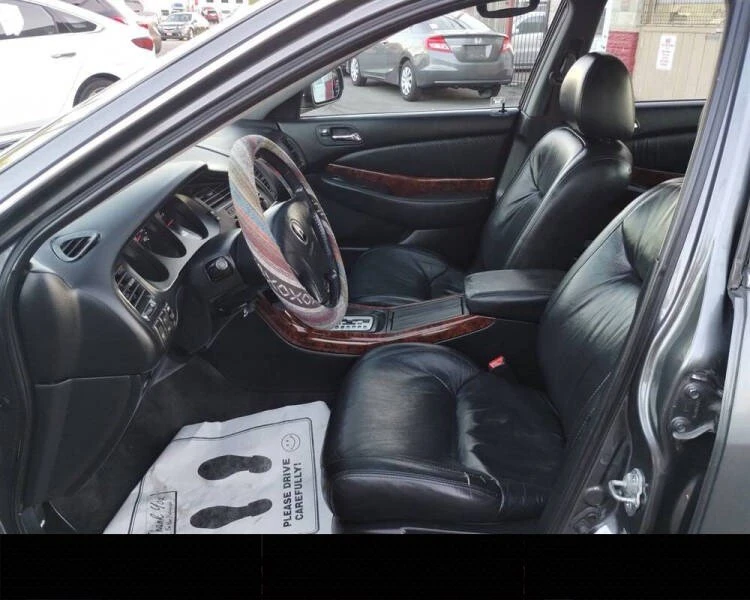 2003 Acura TL 2nd Gen - Image 13 of 20