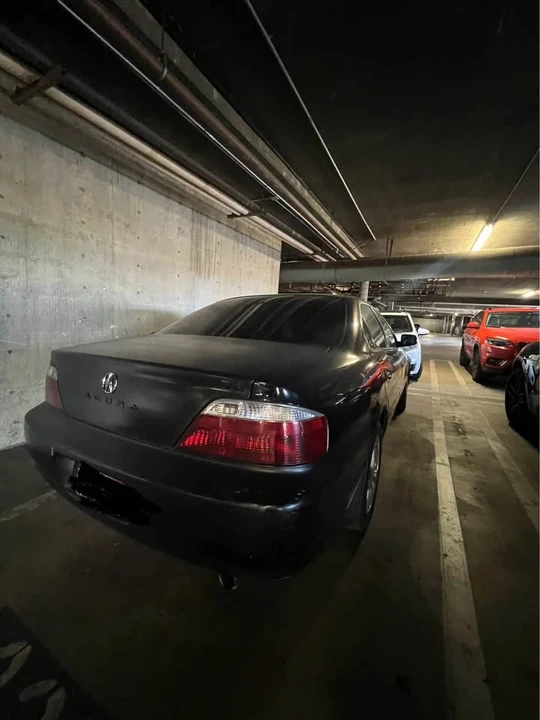 2003 Acura TL 2nd Gen - Image 2 of 9