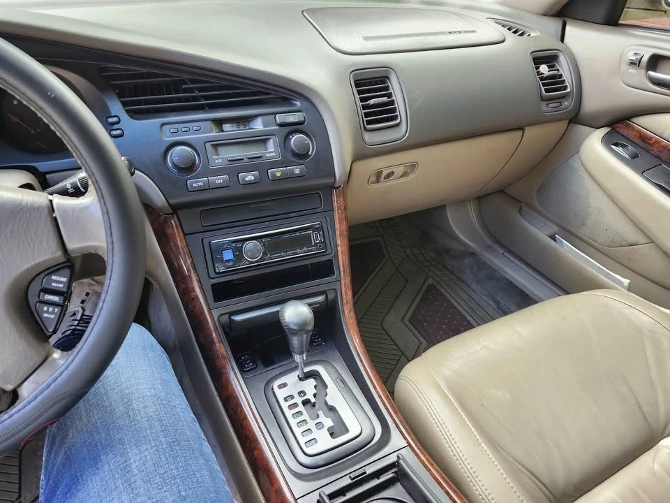 2003 Acura TL 2nd Gen - Image 9 of 13