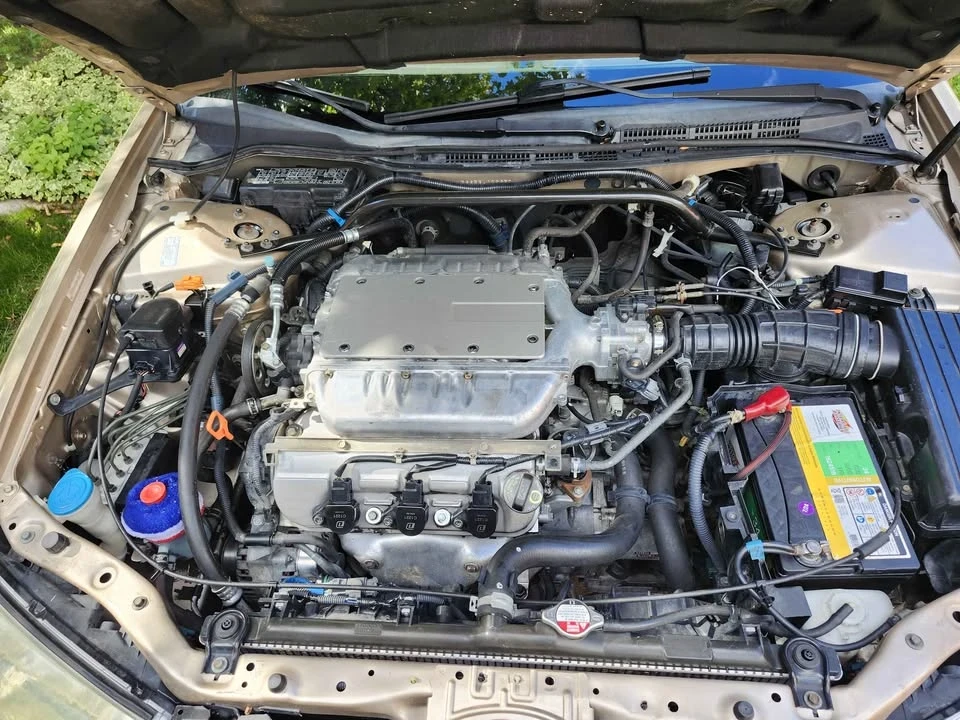 2003 Acura TL 2nd Gen - Image 2 of 13
