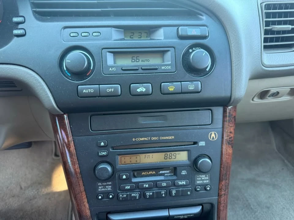 2003 Acura TL 2nd Gen - Image 15 of 20