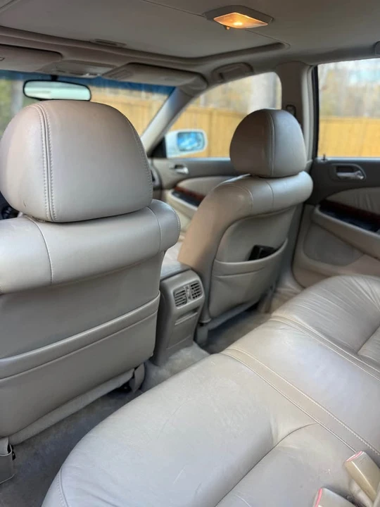 2003 Acura TL 2nd Gen - Image 11 of 18