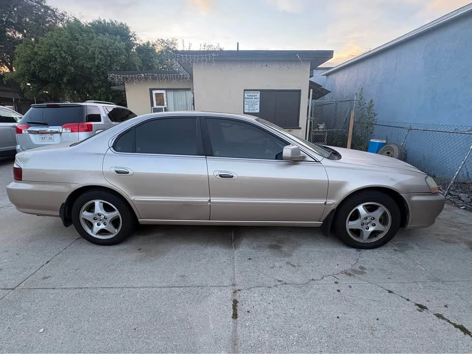 2003 Acura TL 2nd Gen - Image 3 of 9