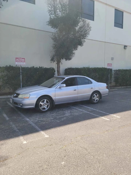 2003 Acura TL 2nd Gen - Image 2 of 6